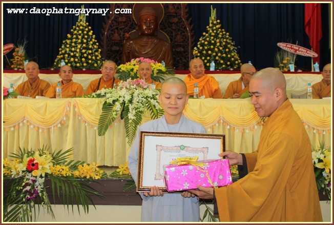 Bình Dương: Lễ Ra Mắt Tân Ban Giám Giám Hiệu Trường Trung Cấp Phật Học Tỉnh Bình Dương