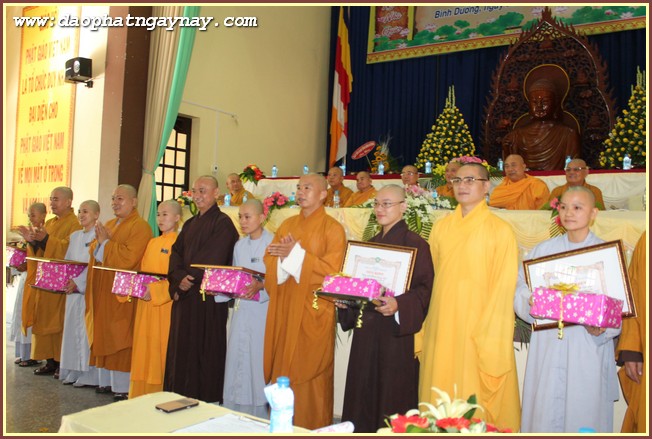 Bình Dương: Lễ Ra Mắt Tân Ban Giám Giám Hiệu Trường Trung Cấp Phật Học Tỉnh Bình Dương