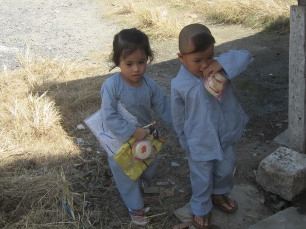 Chuyến hoằng pháp của TT.Thích Thiện Thuận và TT.Thích Hạnh Bảo tại Khánh Hòa