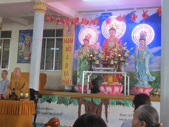 Chùa Lộc Thọ tổ chức khóa tu Bát quan trai lần 9