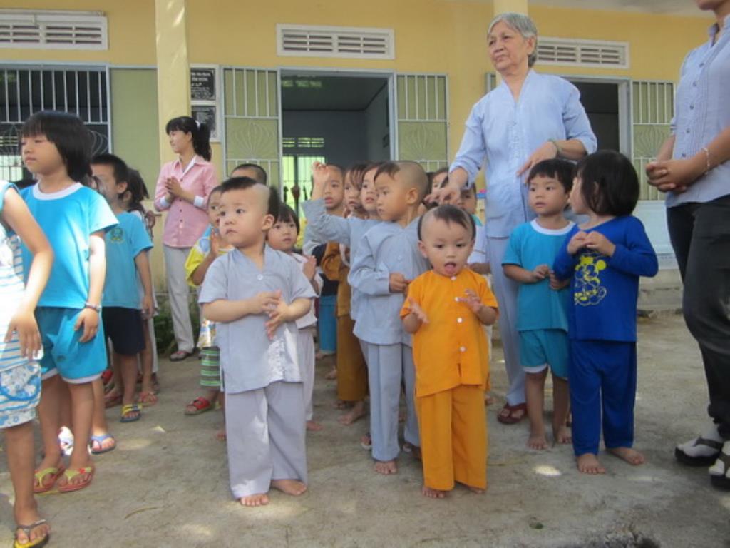 Chuyến hoằng pháp của TT.Thích Thiện Thuận và TT.Thích Hạnh Bảo tại Khánh Hòa