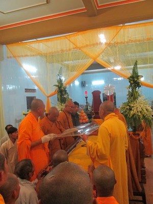 Lễ nhập kim quan cố trưởng lão hòa thượng Thích Pháp Chiếu