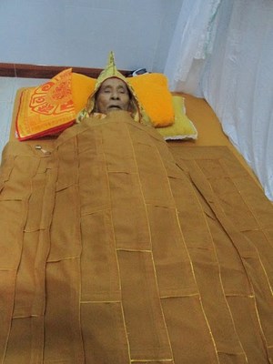 Lễ nhập kim quan cố trưởng lão hòa thượng Thích Pháp Chiếu