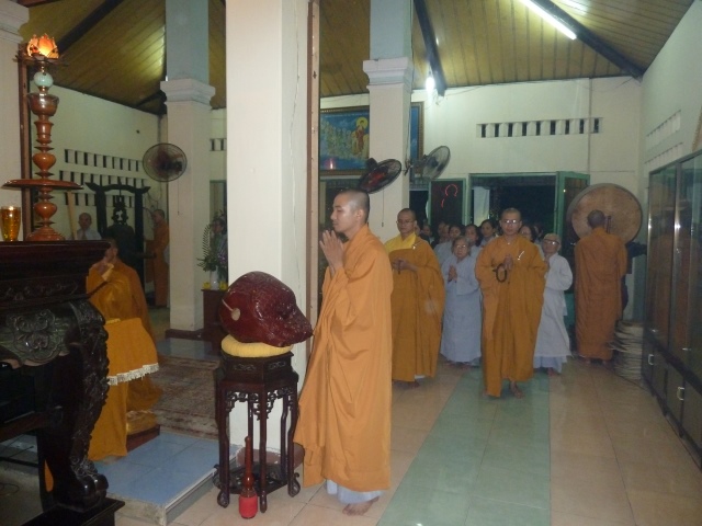 TP. HCM: Đêm hoa đăng lễ vía Quán Thế Âm Bồ Tát tại chùa An Linh