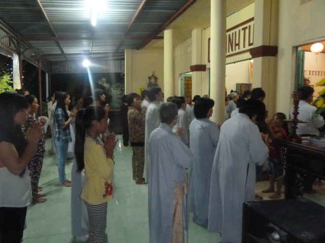 TP. HCM: Đêm hoa đăng lễ vía Quán Thế Âm Bồ Tát tại chùa An Linh