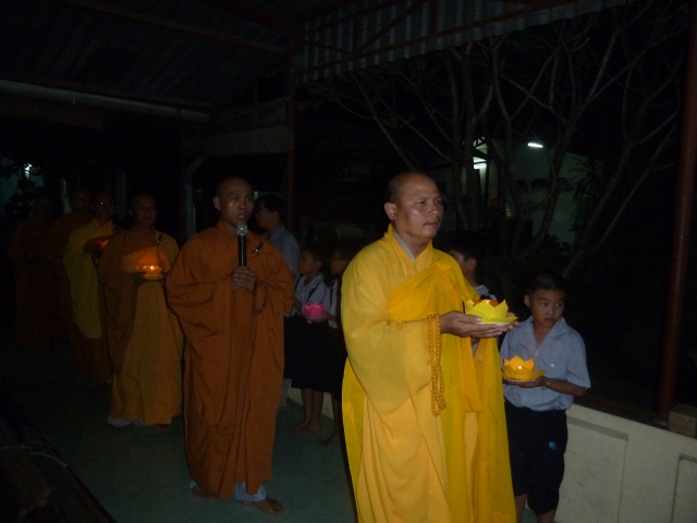 TP. HCM: Đêm hoa đăng lễ vía Quán Thế Âm Bồ Tát tại chùa An Linh