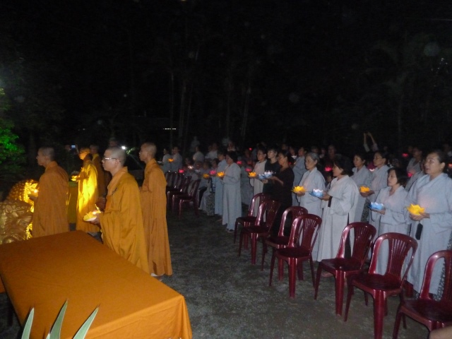 TP. HCM: Đêm hoa đăng lễ vía Quán Thế Âm Bồ Tát tại chùa An Linh