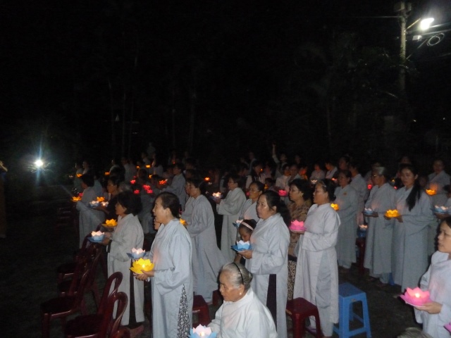 TP. HCM: Đêm hoa đăng lễ vía Quán Thế Âm Bồ Tát tại chùa An Linh