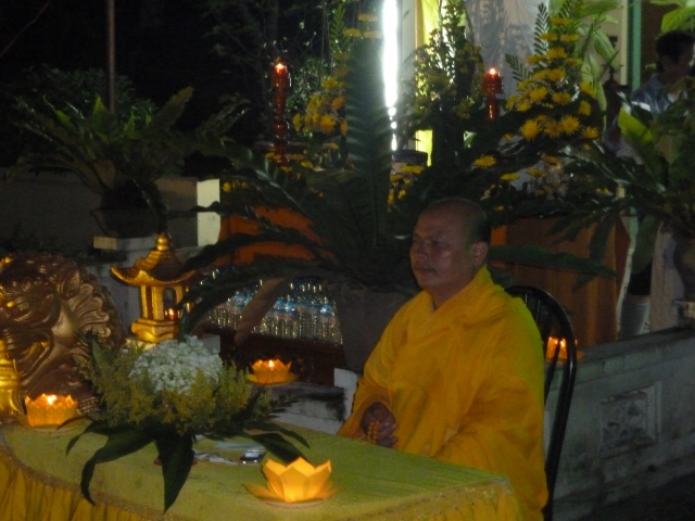 TP. HCM: Đêm hoa đăng lễ vía Quán Thế Âm Bồ Tát tại chùa An Linh