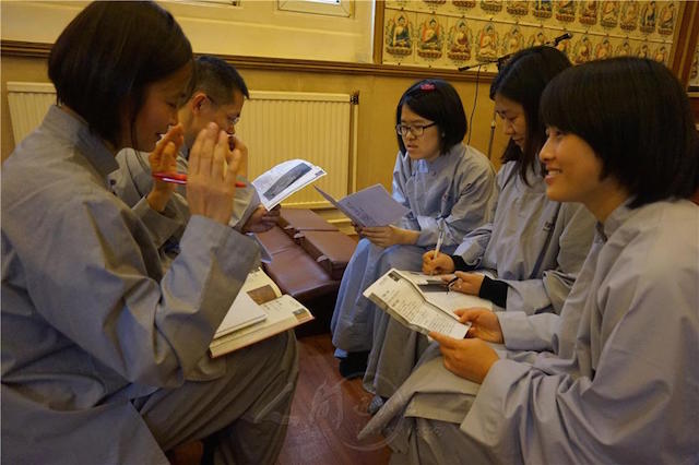 Vương Quốc Anh Phật Quang Sơn thí nghiệm khóa tu mùa đông tại Thủ đô Luân Đôn