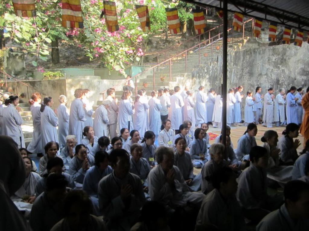 Từ bi niệm Phật thương cả mọi loài