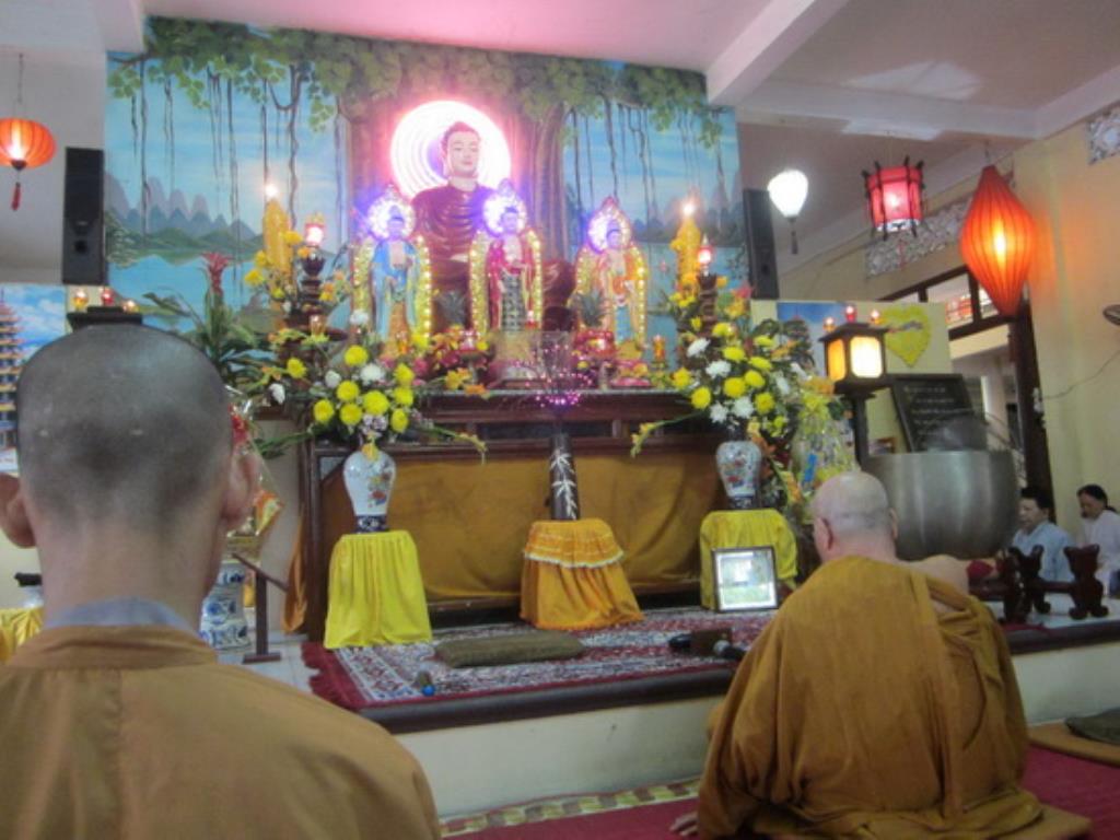 Đạo tràng bát quan trai tịnh xá Ngọc Pháp