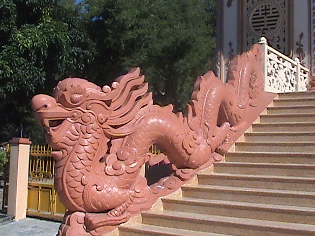 Thăm chùa Bửu Phước trên đồi Núi Sạn