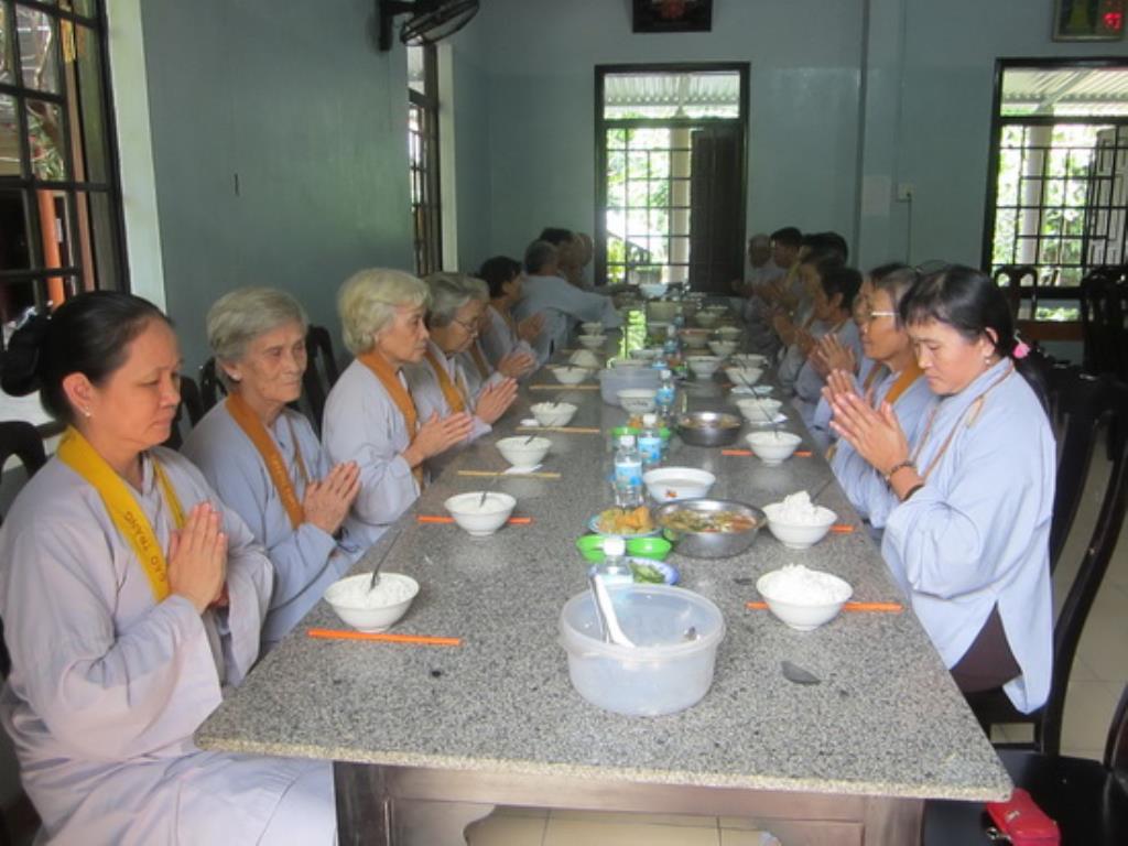 Khóa tu Bát quan trai lần thứ 11 tại tổ đình Thiên Bửu