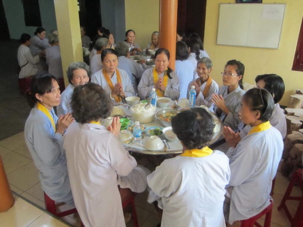 Khóa tu Bát quan trai lần thứ 11 tại tổ đình Thiên Bửu