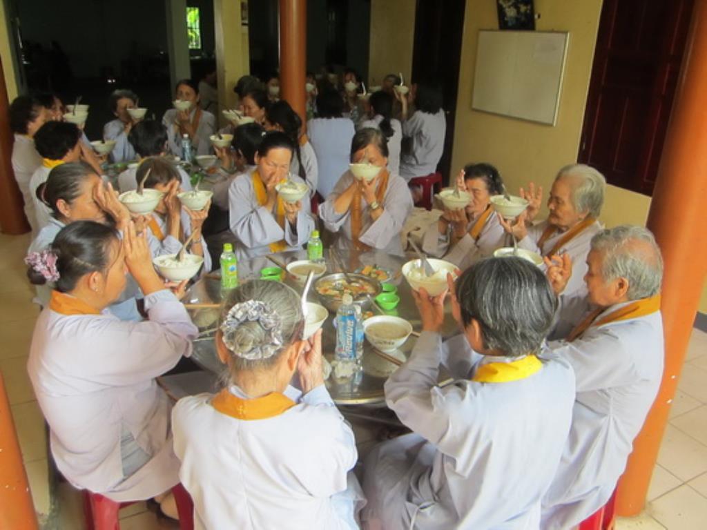 Khóa tu Bát quan trai lần thứ 11 tại tổ đình Thiên Bửu