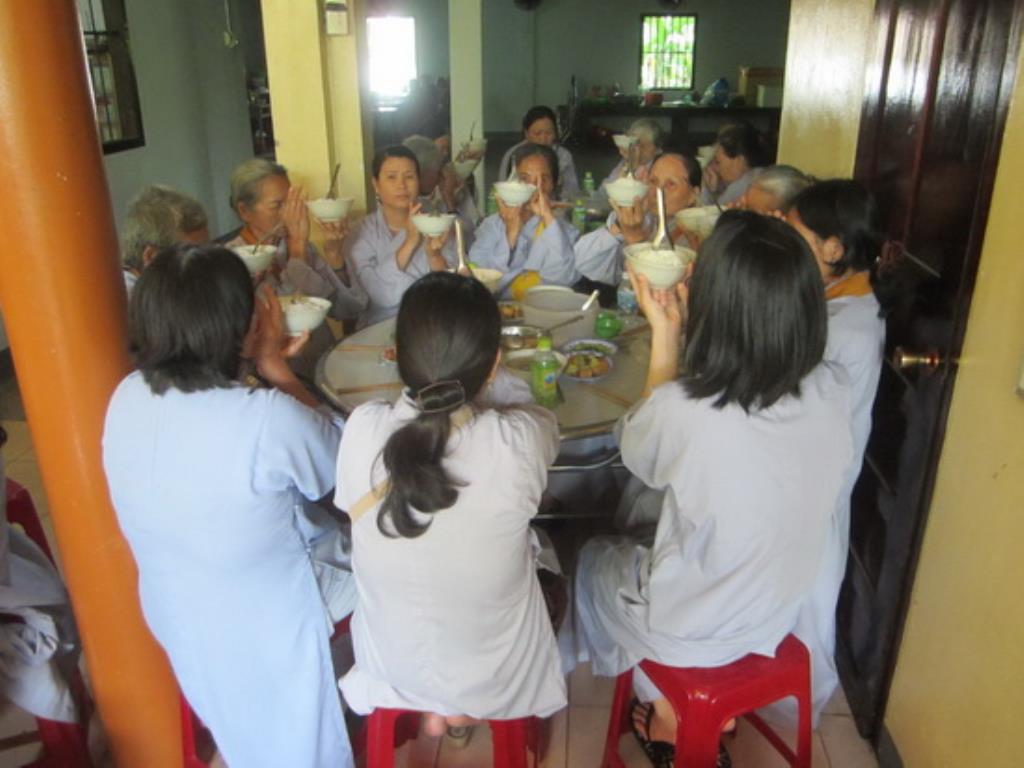 Khóa tu Bát quan trai lần thứ 11 tại tổ đình Thiên Bửu