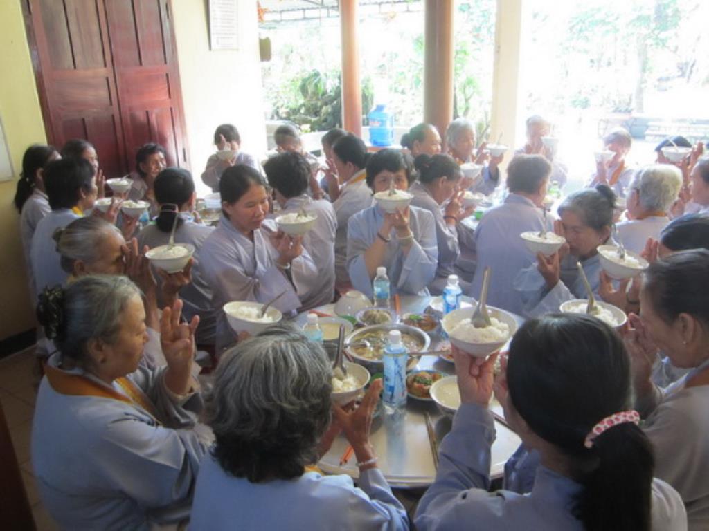 Một ngày tu tập Bát quan trai giới tại Tổ đình Thiên Bửu