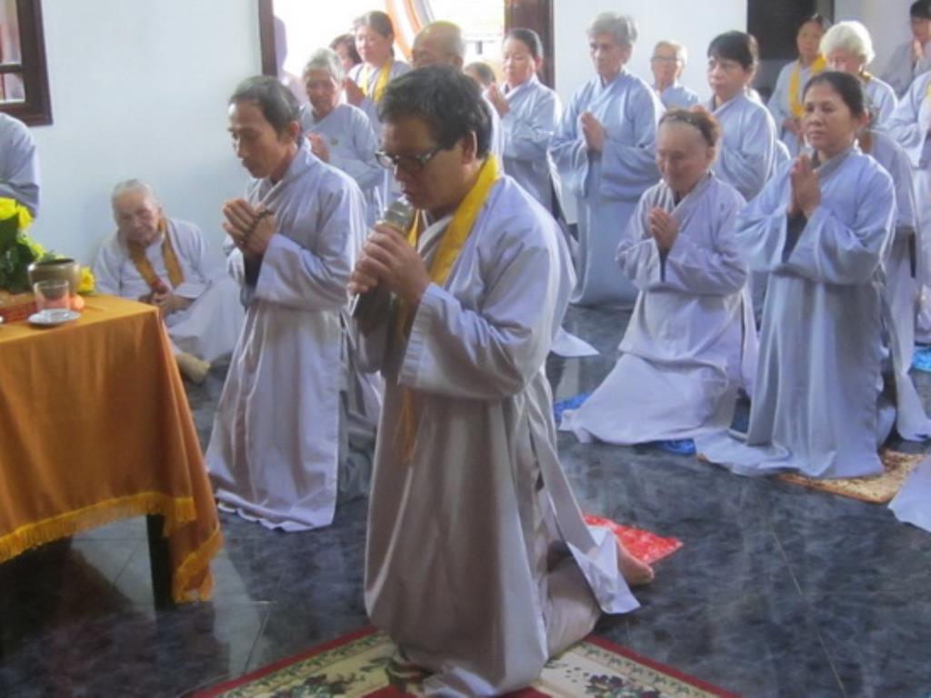 Một ngày tu tập Bát quan trai giới tại Tổ đình Thiên Bửu