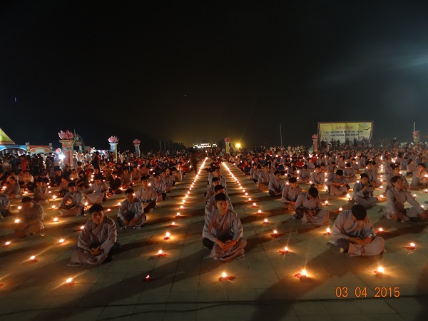 Vĩnh Phúc: Lung Linh Lễ Hôi Hoa Đăng Tây Thiên 2015