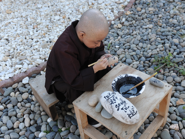 Thiền viện Vô Ưu, California, Hoa Kỳ -  điểm đến đầu năm 2015 của hai nhà thư pháp  Thích Giác Thiện, Thích Nhuận Pháp.