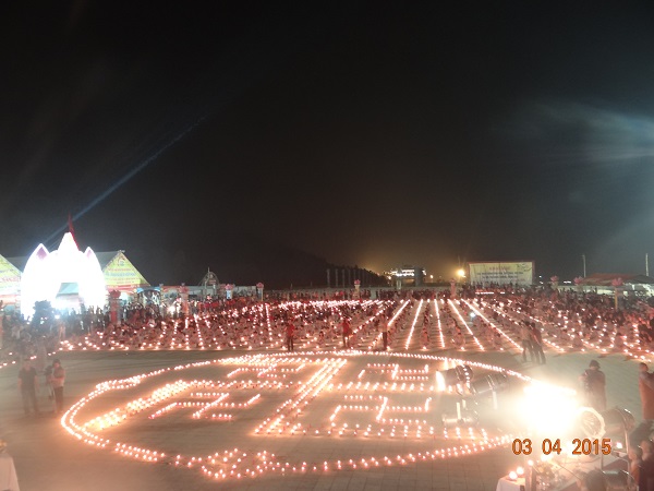 Vĩnh Phúc: Lung Linh Lễ Hôi Hoa Đăng Tây Thiên 2015