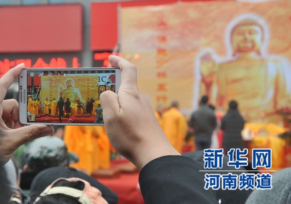 Trung Quốc: Trụ trì Thiếu Lâm Tự vận động duy trì phát triển truyền thống Cháo Bát Lạp Kỷ niệm ngày đức Thích Ca thành đạo
