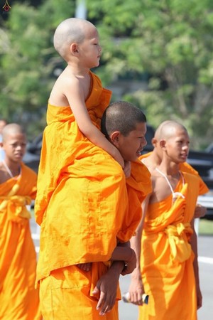 Thái Lan: Hình ảnh Lễ Truyền trao Giới pháp tại Tu viện Wat Phra Dhammakaya