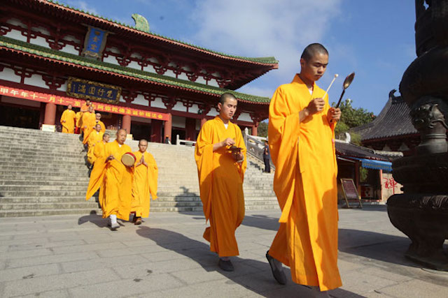 Trung Quốc: Nam San Tự tổ chức Khánh đản Phật A Di Đà  三亞南山寺舉行阿彌陀佛聖誕祈福法會