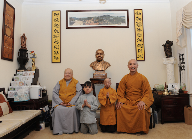 Thiền viện Vô Ưu, California, Hoa Kỳ -  điểm đến đầu năm 2015 của hai nhà thư pháp  Thích Giác Thiện, Thích Nhuận Pháp.