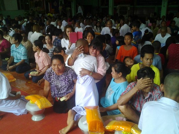 Thái Lan: Chùm ảnh xuất gia gieo duyên