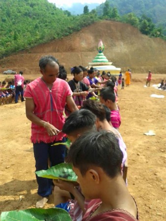Thái Lan: Chùm ảnh xuất gia gieo duyên