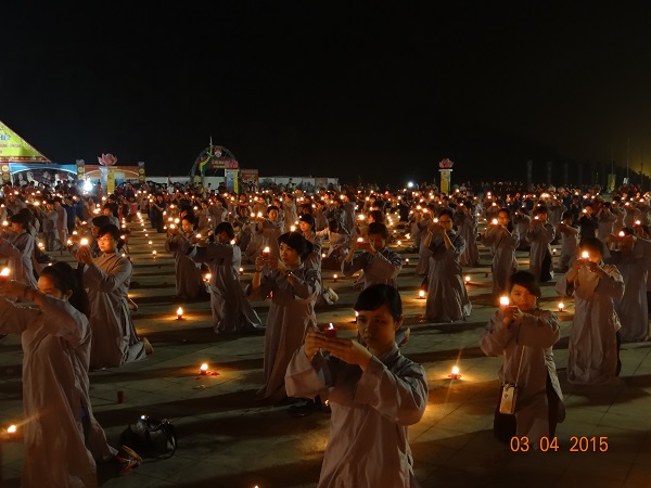 Vĩnh Phúc: Lung Linh Lễ Hôi Hoa Đăng Tây Thiên 2015