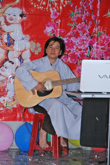 TP. HCM: Di Lặc du xuân về trên Tu Viện Cát Tường