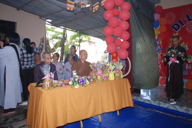 TP. HCM: Di Lặc du xuân về trên Tu Viện Cát Tường