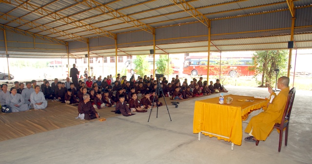 Khóa tu tại Học viện PGVN tại TP. HCM cơ sở Lê Minh Xuân ngày 05/04/2015