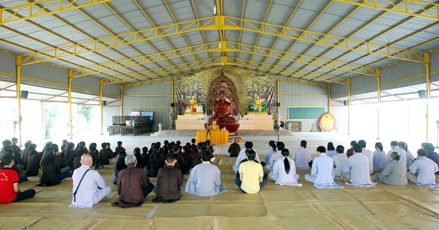 Khóa tu tại Học viện PGVN tại TP. HCM cơ sở Lê Minh Xuân ngày 05/04/2015