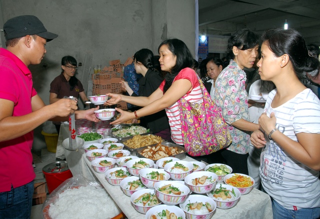 Chùa Giác Ngộ tổ chức tiệc chay gây quỹ xây dựng giai đoạn 3
