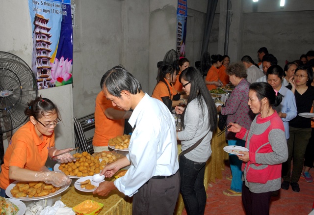 Chùa Giác Ngộ tổ chức tiệc chay gây quỹ xây dựng giai đoạn 3