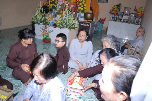 TP. HCM: Di Lặc du xuân về trên Tu Viện Cát Tường