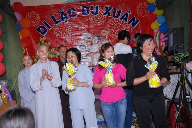 TP. HCM: Di Lặc du xuân về trên Tu Viện Cát Tường