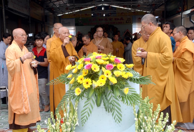 Tiền Giang: Long trọng lễ đặt đá khởi công trùng tu chùa Kim Linh I