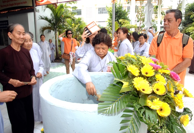 Tiền Giang: Long trọng lễ đặt đá khởi công trùng tu chùa Kim Linh I