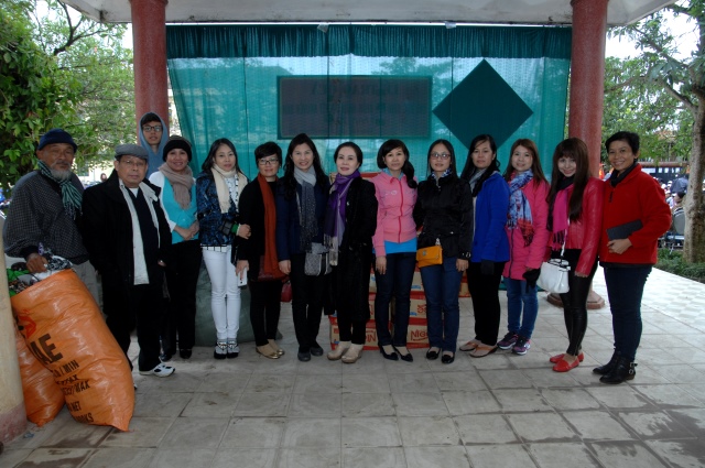 Quỹ Đạo Phật Ngày Nay: Tặng quà tại chùa Tượng Sơn và học sinh Trường THCS Đặng Dung - Hà Tĩnh
