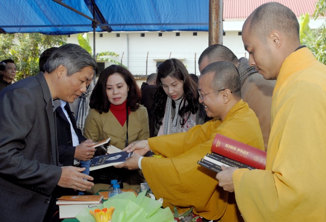 Quỹ Đạo Phật Ngày Nay: Chương trình &#039;Qùa Tết yêu thương&#039; đợt 2 tại Thanh Hóa