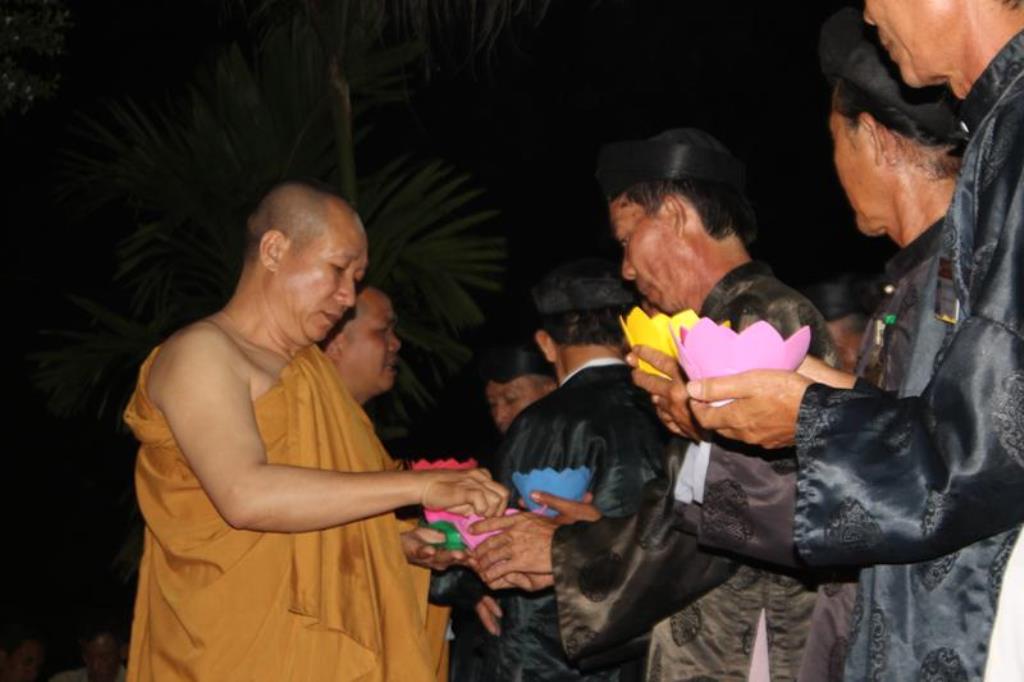 Đồng Tháp: Hoa Đăng Cầu An Đầu Năm