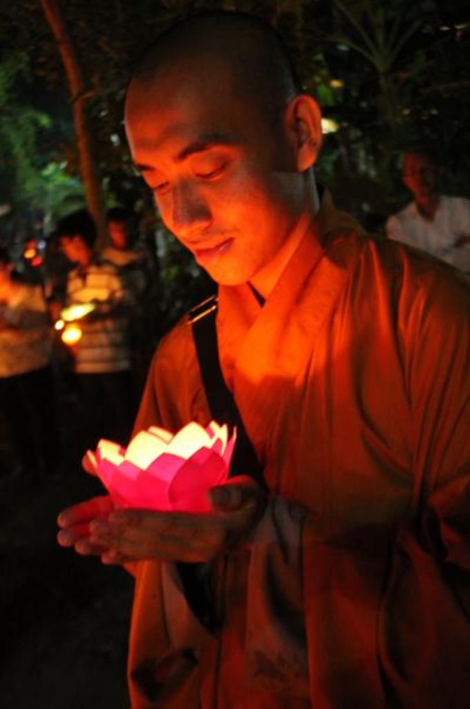 Đồng Tháp: Hoa Đăng Cầu An Đầu Năm