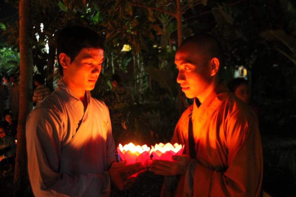 Đồng Tháp: Hoa Đăng Cầu An Đầu Năm