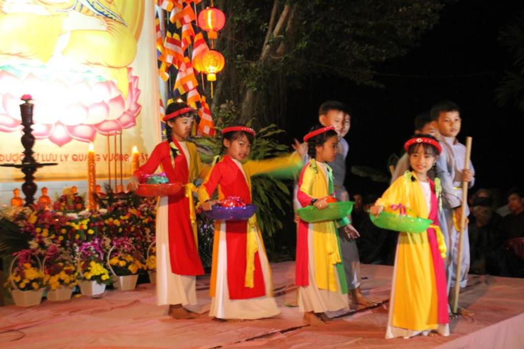 Đồng Tháp: Hoa Đăng Cầu An Đầu Năm