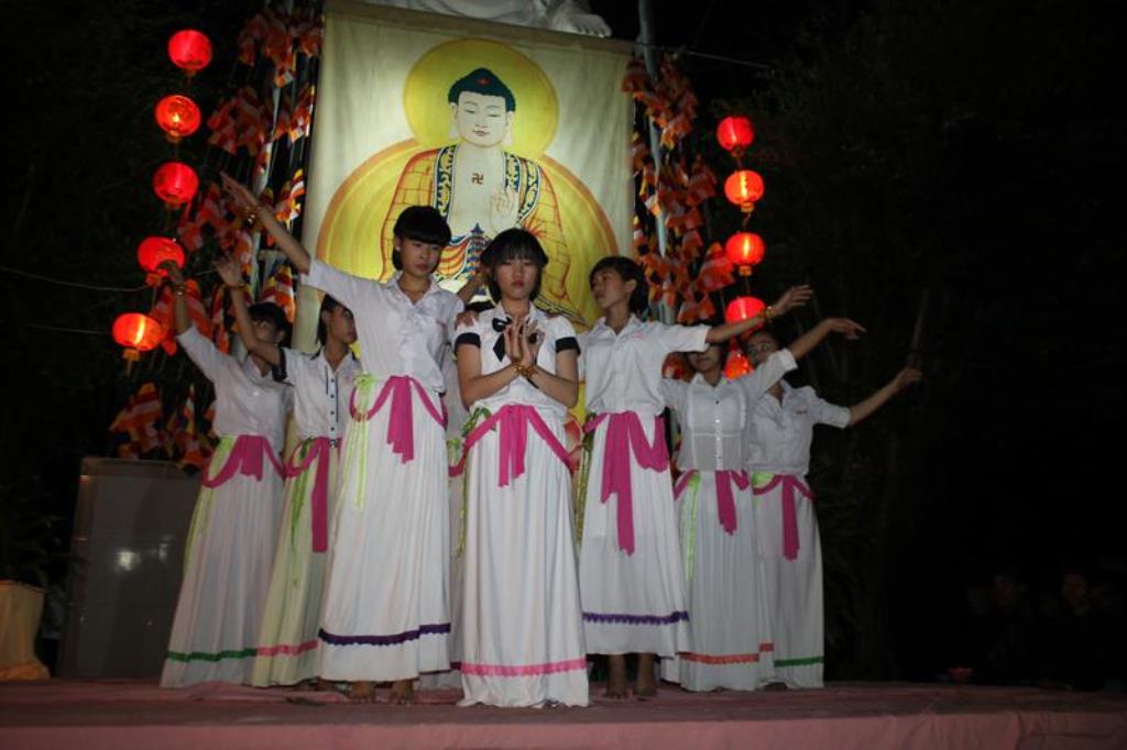 Đồng Tháp: Hoa Đăng Cầu An Đầu Năm